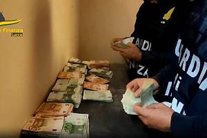 Lucca: scommesse illegali su eventi sportivi per € 50 milioni