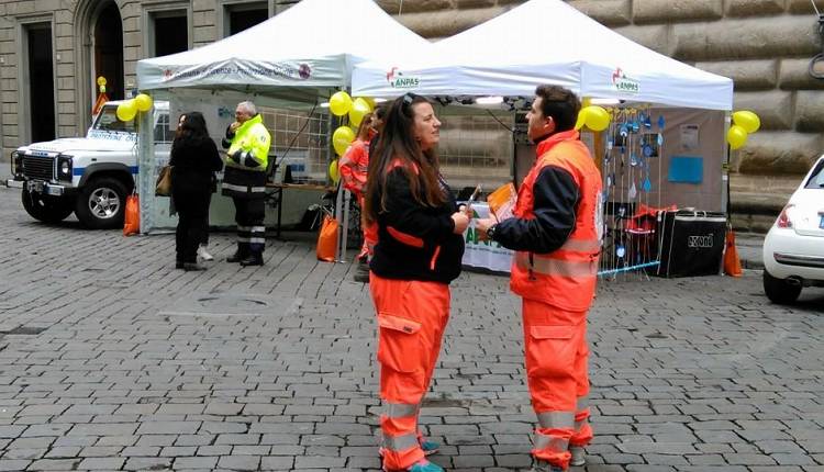 Protezione Civile: festa a Firenze con simulazione di alluvione