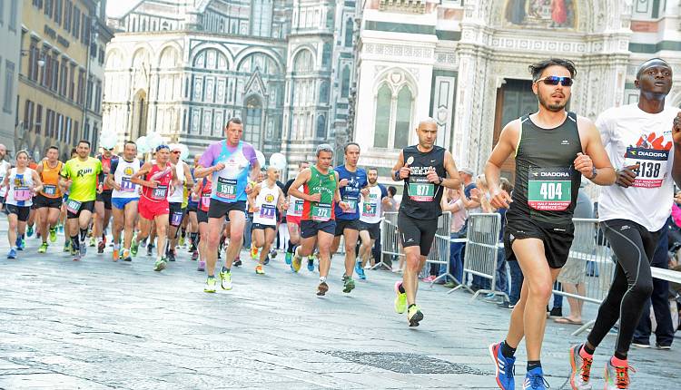 Evento 35^ edizione di Half Marathon Firenze Vivicittà Piazza Santa Croce