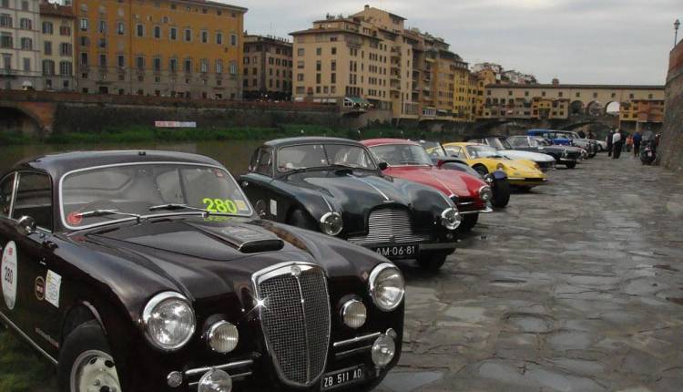 Firenze: città pioniera nel mercato dell’auto