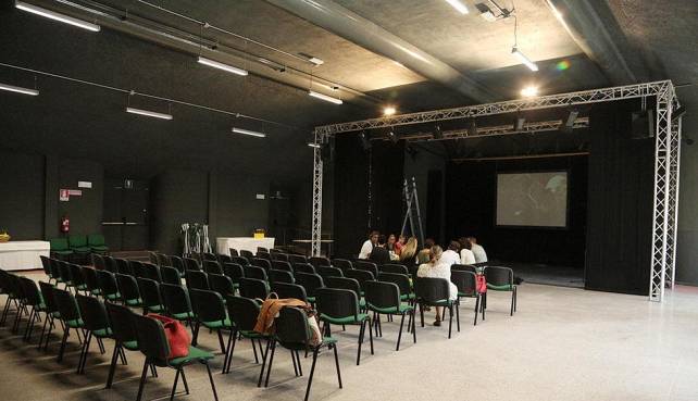 Evento SOSPESO - Rassegna Teatro Contemporaneo Giallo Mare Minimal Teatro