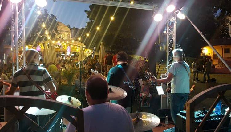 Evento Tuttapposto a Ferragosto: serate in musica al giardino dell'Artecultura Giardino dell'Orticoltura