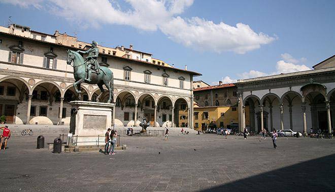 Evento La famiglia Medici tra congiure, misteri e leggende Piazza Santissima Annunziata