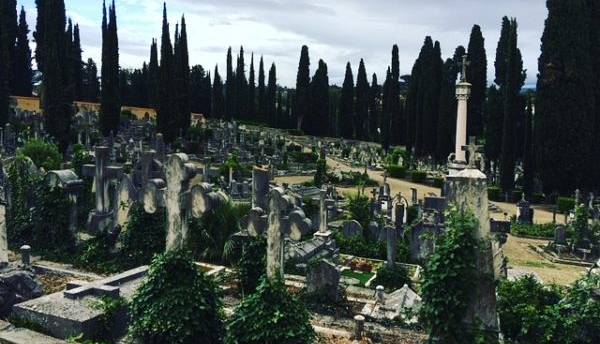 Evento Lo Spoon River di Firenze: alla scoperta delle donne degli Allori Cimitero degli Allori
