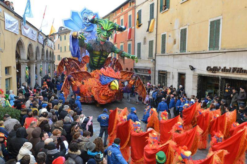 Carnevale di Foiano Associazione Carnevale Foiano della Chiana