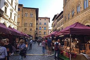 Piazza Strozzi, a Firenze torna ARTour