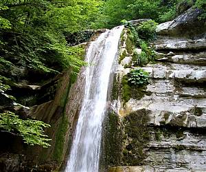 Evento Escursione guidata alle Cascate dell'Acquacheta - Andare a Zonzo Trekking ed Escursioni