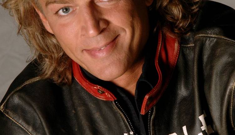 Sandy Marton in concerto al Central Club Firenze