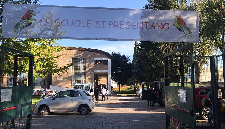 Le scuole si presentano: oggi il via 