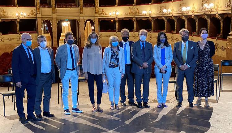 Firenze, la Pergola di giorno diventerà una scuola