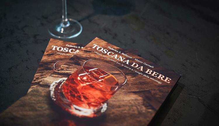 Esce “Toscana da Bere”, il tour della regione in 70 cocktail
