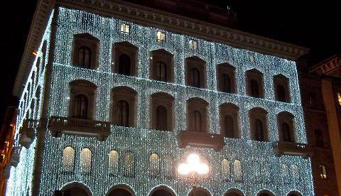 Natale: a Firenze alberi e luminarie