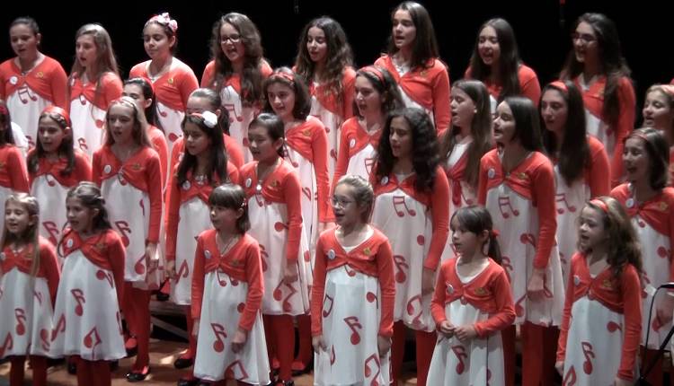 Evento Dai bambini per i bambini, Piccolo Coro Melograno Piazza dell'Isolotto