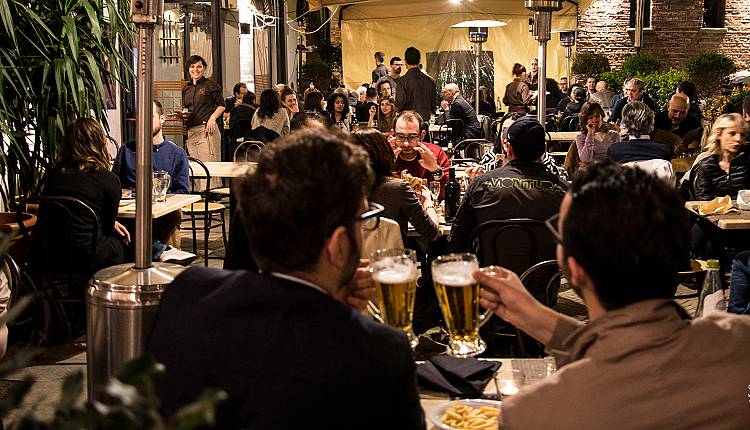 Evento Aperitivo con concerto sotto le stelle Le Carceri