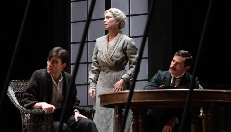 Evento Lungo viaggio verso la notte Teatro della Pergola