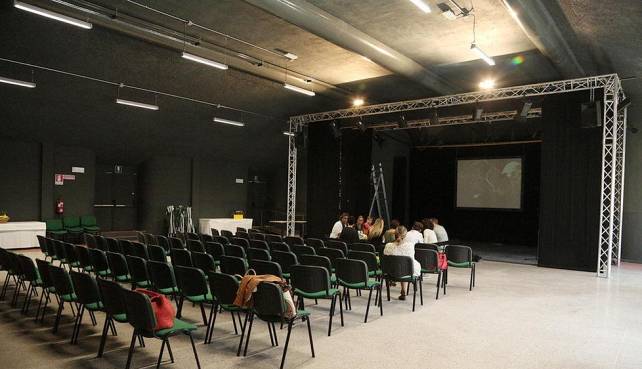 Evento Giallo Mare Minimal Teatro