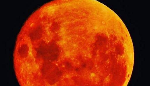 Evento Martini Fiero, il nuovo aperitivo per l'eclissi di Luna Kitsch Bar 