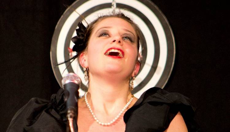Evento Teatro canzone con Pepa Lopez e le donne di Almodovar Dietro le Quinte