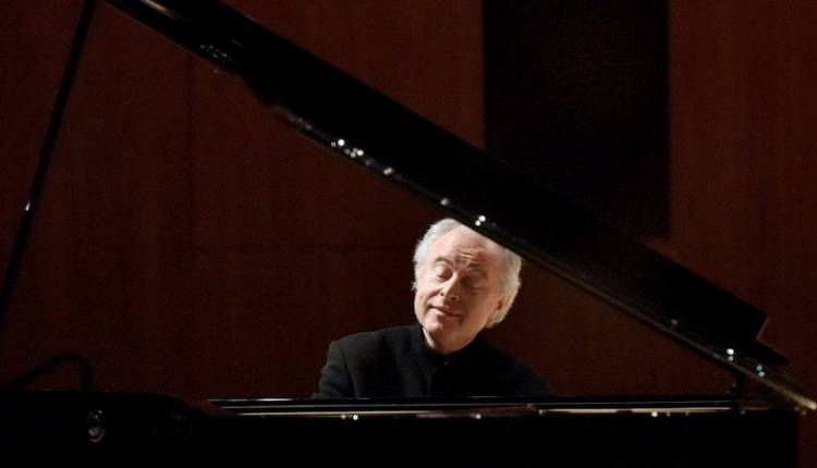 Evento Amici della Musica: Sir András Schiff Teatro della Pergola